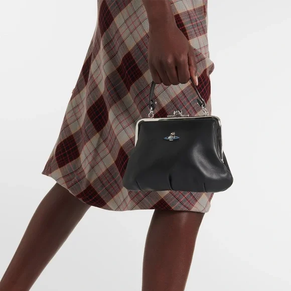 Vivienne Westwood: Kisslock Saturn Logo Mini Emma Granny Frame Crossbody Bag - Picture 14 of 16